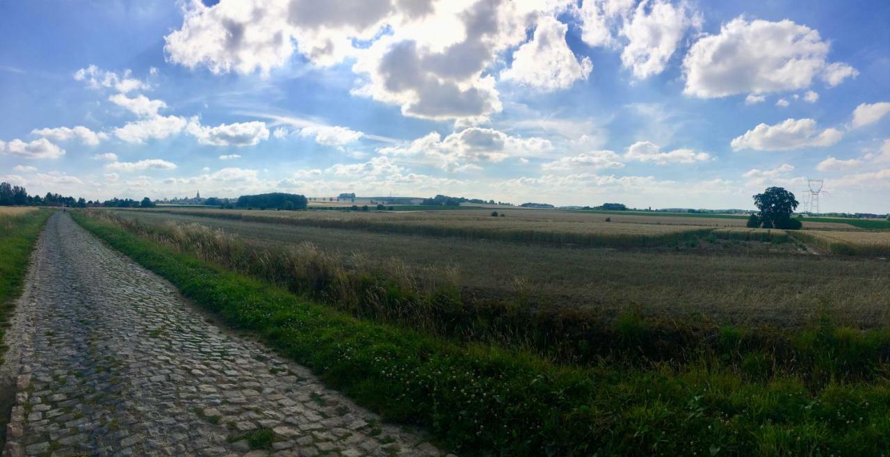 Le Pave De La Croix Blanche Le Pavé Exterior foto